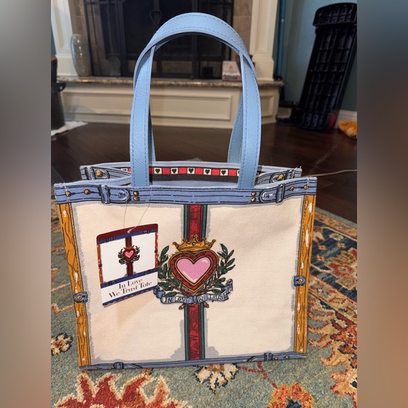 Brighton NWT In Love We Trust Exclusive Tom Clancy Artwork Queen of Hearts Tote - Picture 1 of 15